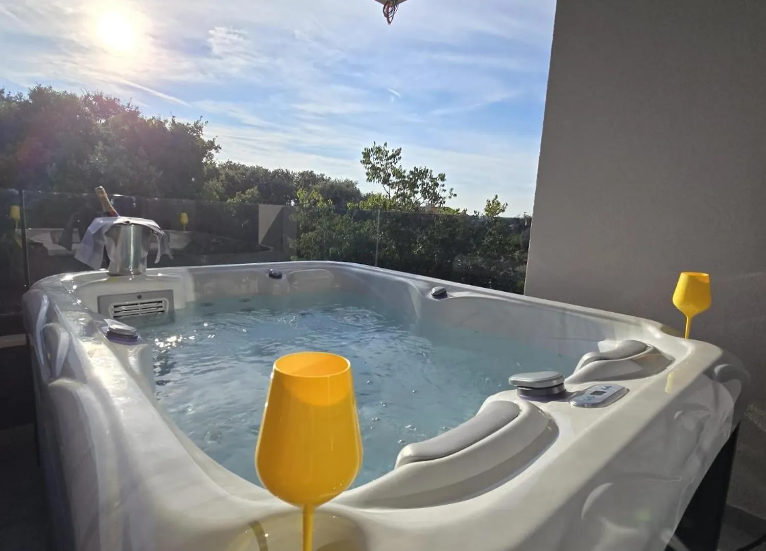 Penthouse Hedonist With Hidromassage Bath Apartment Pula