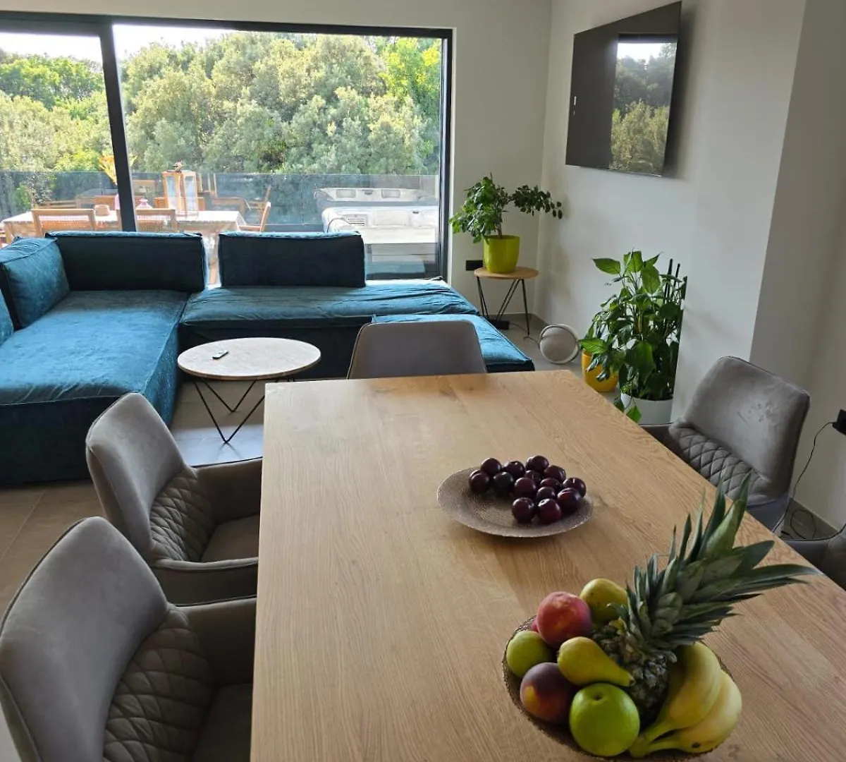 Penthouse Hedonist With Hidromassage Bath Apartment Pula